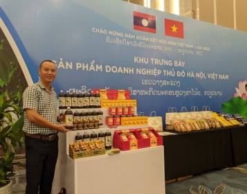 NONI PHONG THẢO THAM GIA TRIỂN LÃM ẢNH, TRƯNG BÀY SẢN PHẨM, HÀNG HÓA HÀ NỘI-VIÊNG CHĂN 08/2022